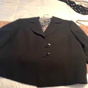 Tahari 3/4 sleeve blazer